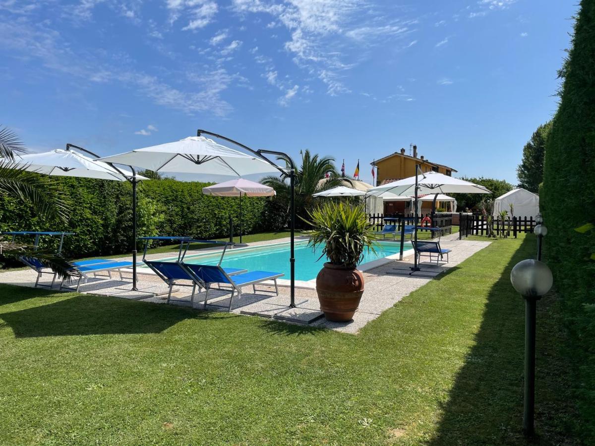 Agriturismo La Conte Лукка Экстерьер фото